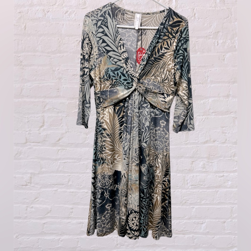 Purple Rain tropical leafy printed floral V-neck quarter sleeve short dress L